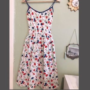 INCREDIBLELY PRESERVED Vintage floral 1960s sundress